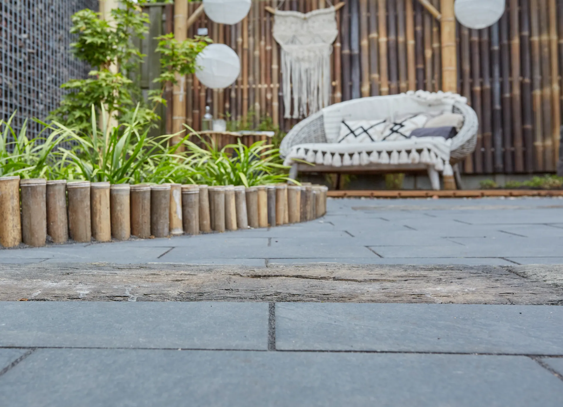 Detail van vakkundig aangelegd terras door Heja Hoveniers